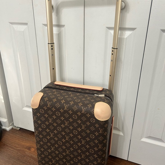 Louis Vuitton Duffle Bag & Mini Suitcase - Picture 4 of 7
